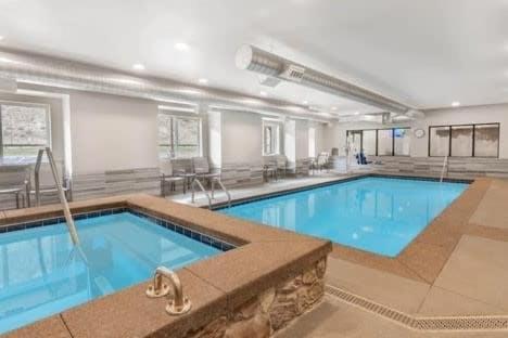 Elbert'S Escape Sleeps 8 Lakefront Views Джорджтаун Экстерьер фото